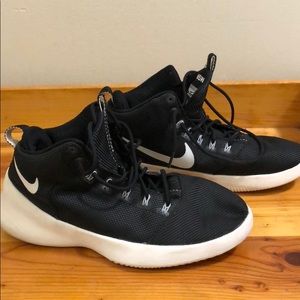 NIKE hyperfresh shoes